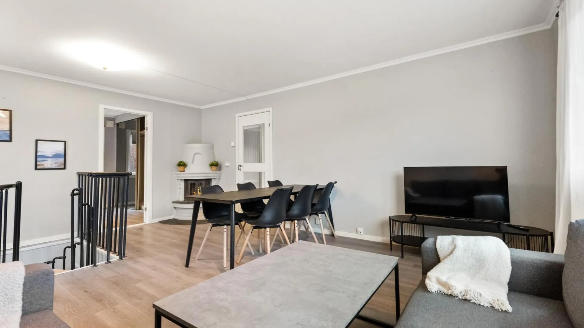 Central Apartment With A View Μπέργκεν